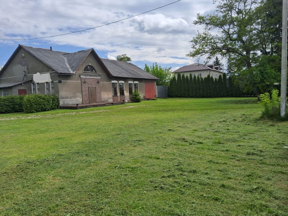 Оренда приміщення 200м2+виставковий майданчик 15сот