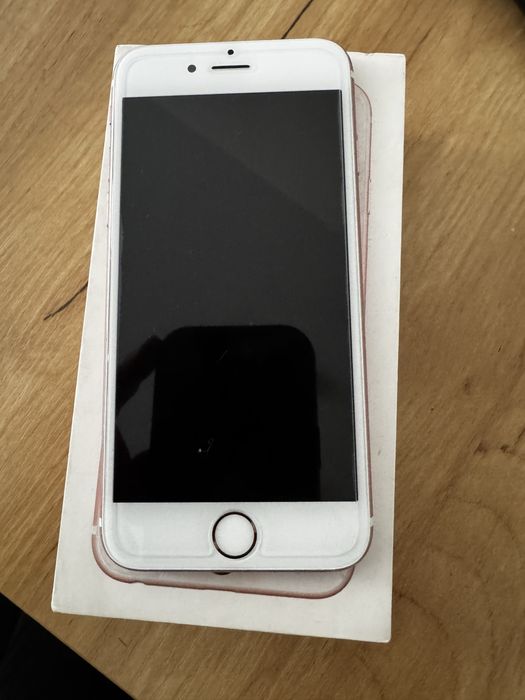 Iphone rożowy 6s