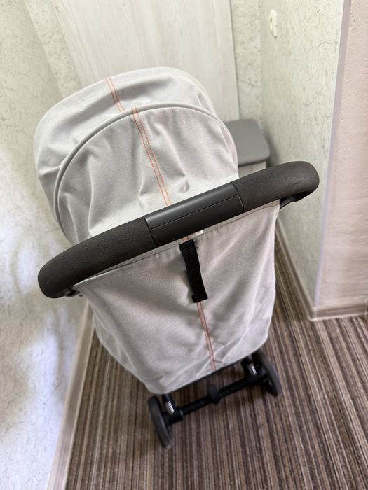 Продам коляску cybex beezy.