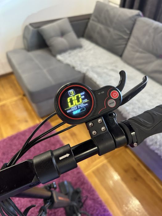 Продам електросамокат Crosser T4 з сідушкою