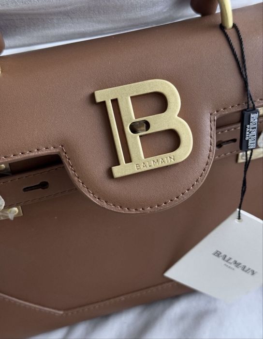 Сумка balmain.