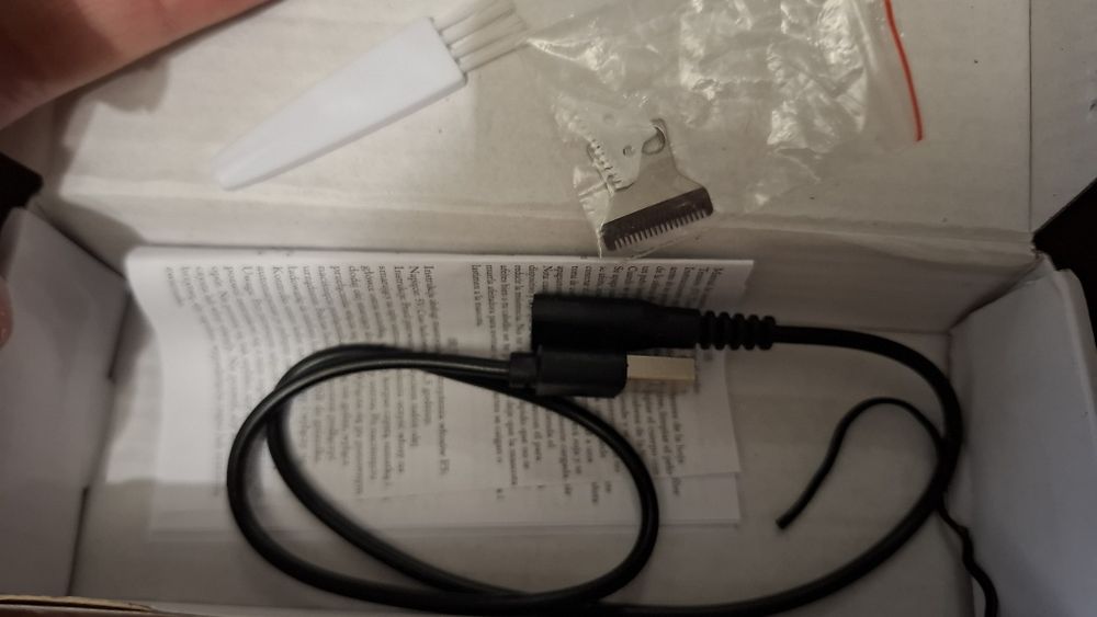 Машинка для стрижки собак кошек тример