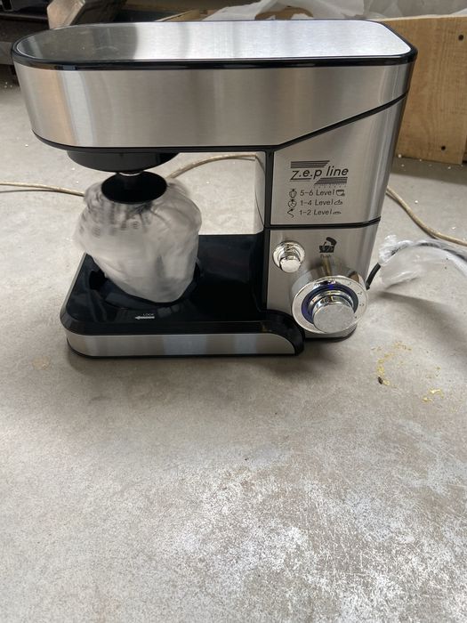 Потужній тістоміс