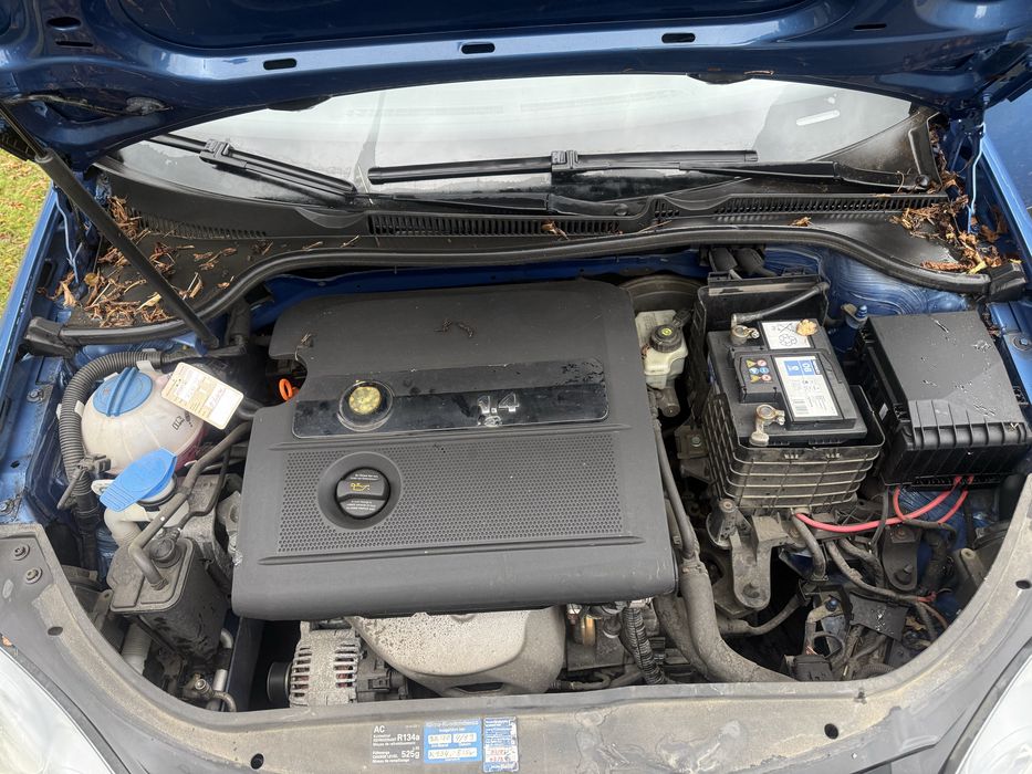 Volkswagen Golf V 1.4 Mpi