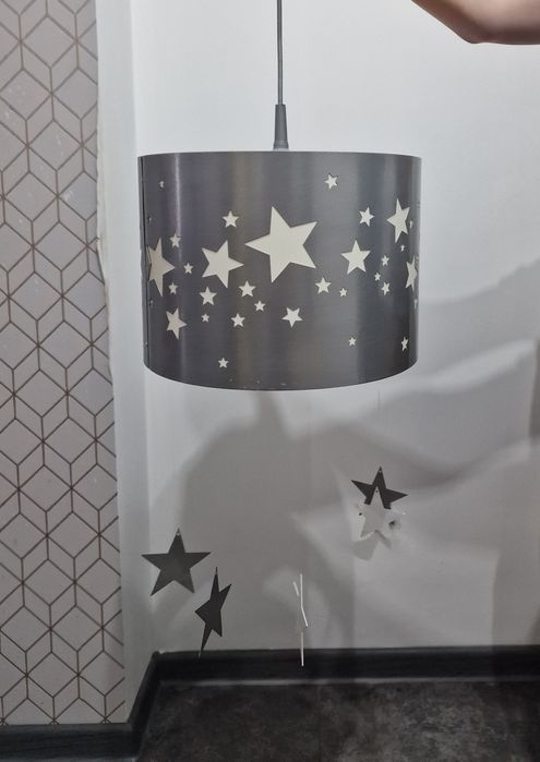Lampa do pokoju dziecięcego