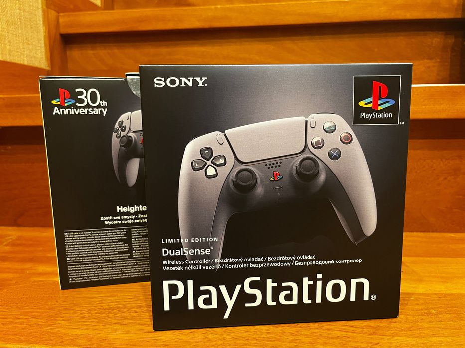Nowy Pad PS5 DualSense limitowana edycja 30th Anniversary Szary