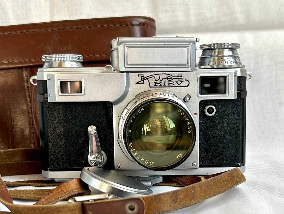 Фотоаппарат Киев,  Юпітер-8.