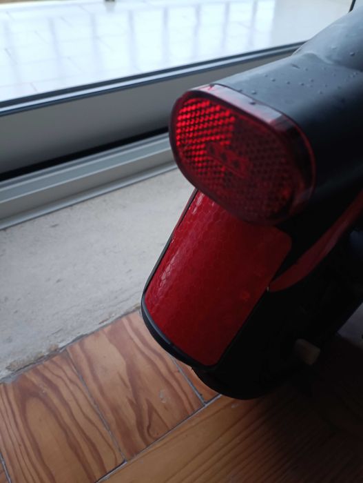 Xiaomi trotinete scooter 4blk 300w 35km de autonomia da bateria , 25km