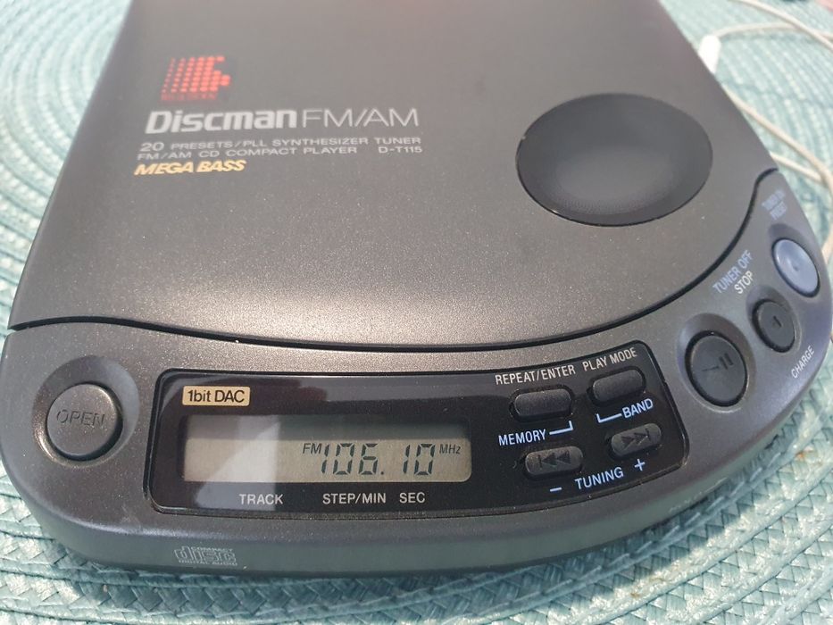 Discman Sony d-t115 z radiem vintage