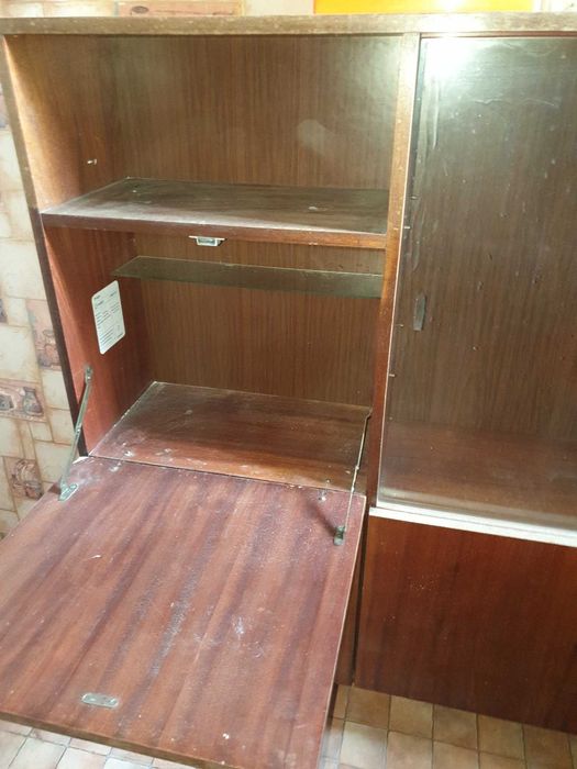 Komoda z czasów PRL