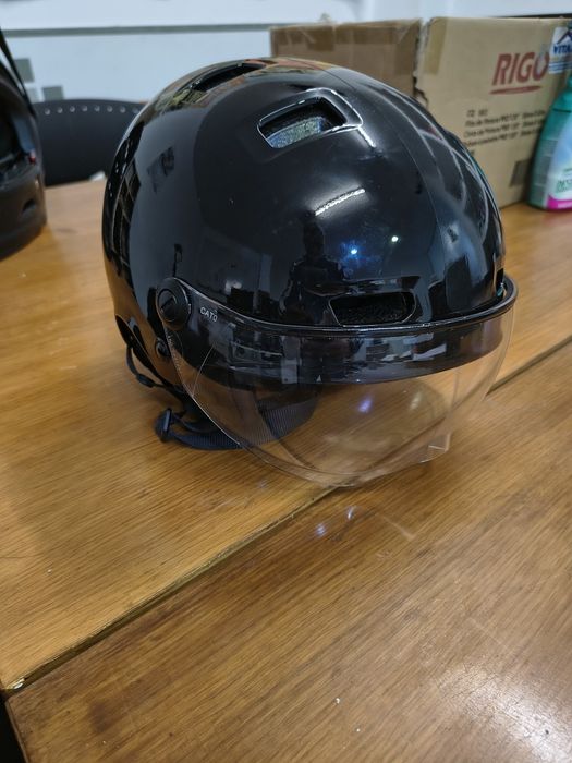 Capacete biciclete e moto