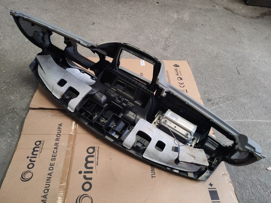tablier Bmw série 3 E90 - E91 - E92 - E93 com airbag passageiro