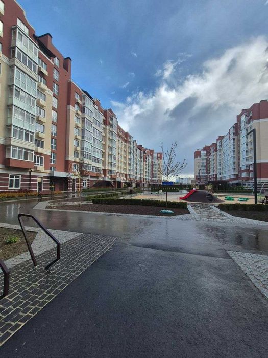 ПРОДАЖ. ПРОСТОРА КВАРТИРА. кухня-вітальня 22.6 кв.м. ЖК "ГРЕКІВ ЛІС"
