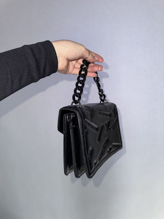 Стильна чорна сумка, без дефектів! Єдине, що треба повитирати від пилу