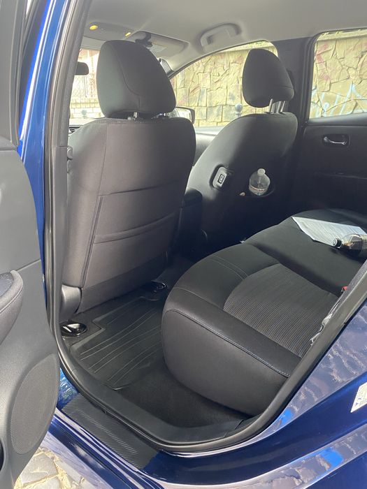 Продам Nissan Leaf 2018