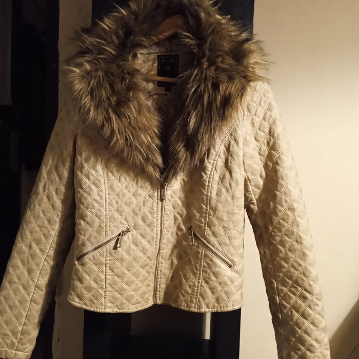 Kurtka GUESS z ekoskory