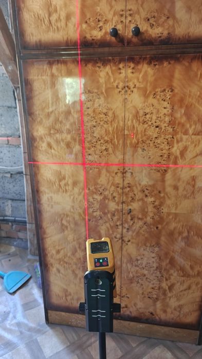 Laser krzyzowy neo
