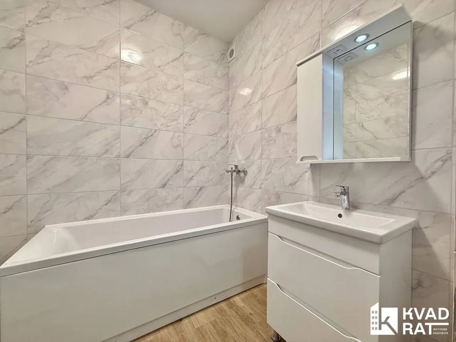 Продаж 2 кімнатної з ремонтом,вул.Короля Данила