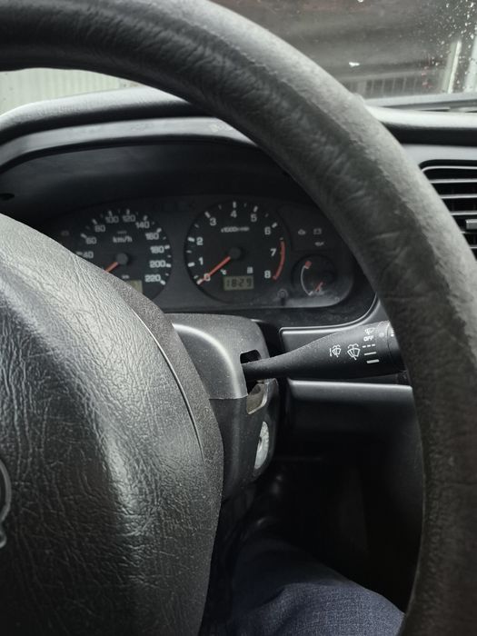 Нісан примера р11