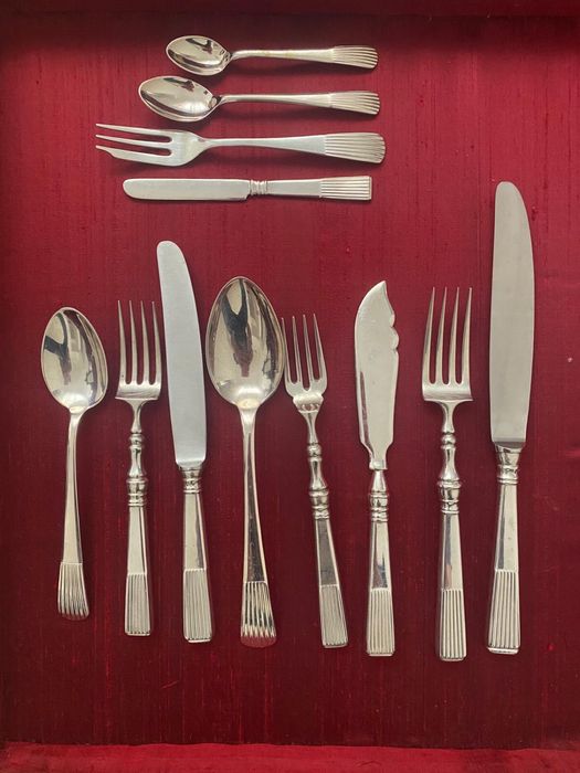 Faqueiro Topazio para doze pessoas "Caninhas"