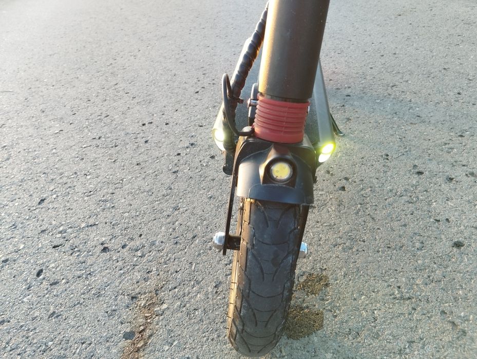 Hulajnoga elektryczna Motus 8,5 lite pro