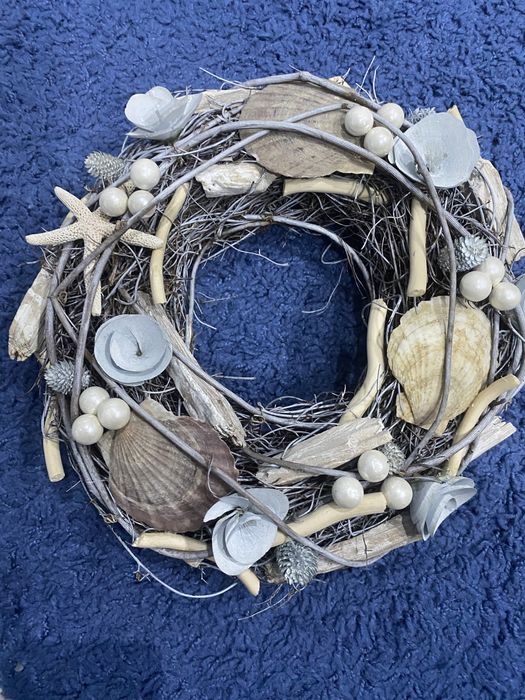 Wianek z motywami morskimi