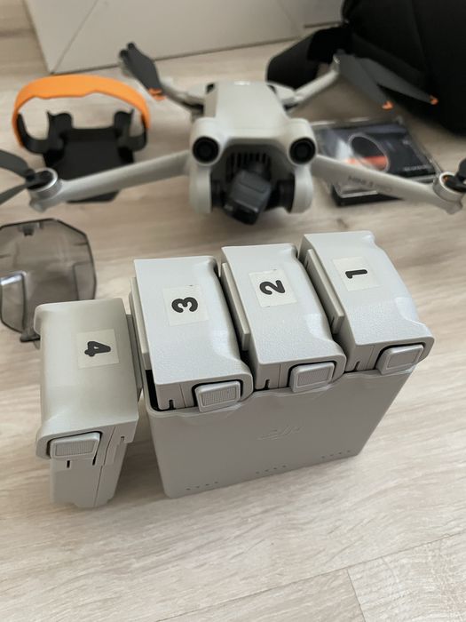Dron DJI Mini 3 PRO (Fly More Combo) + 4 baterie + filtry ND