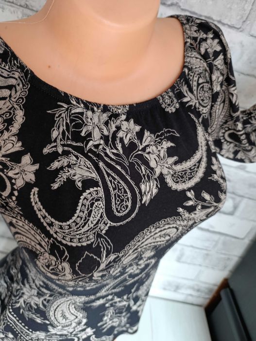 spodium  wygodny kombinezon krótki L czarny beż krótkie spodenki boho
