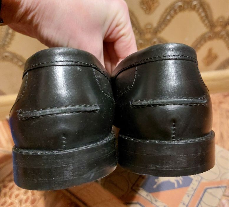 Нові шкіряні лофери