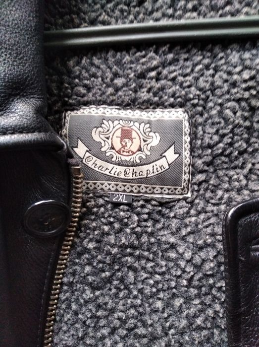 Продам мужскую кожаную куртку.На теплой подкладке.Большой размер.