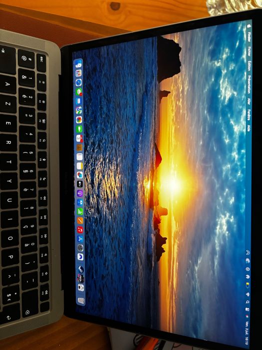 Apple MacBook Air M1