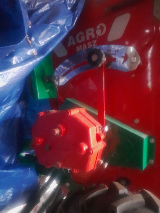 Sprzedaje maszyny rolnicze