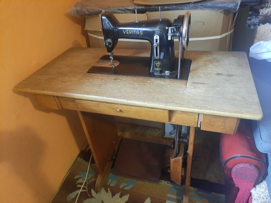 Maszyna do szycia Veritas PRL