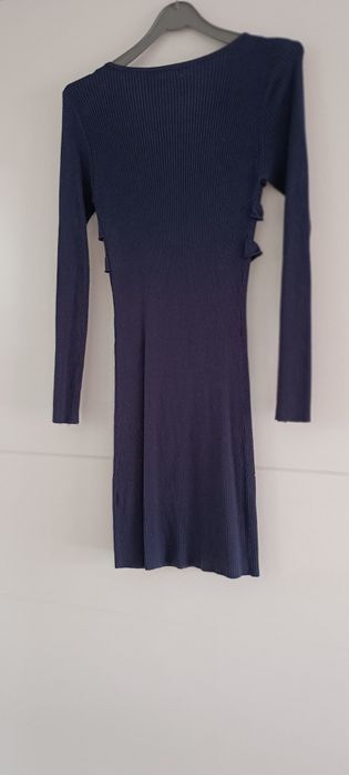Vestido de malha azul escuro tamanho M . Usado