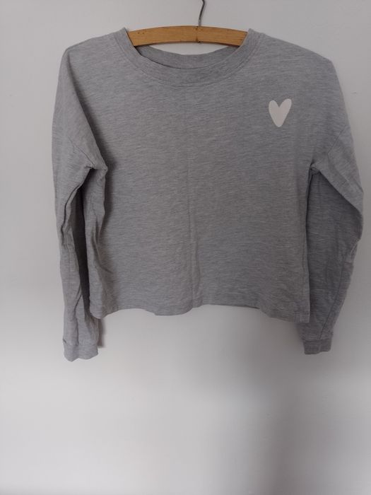 Bluza w kolorze szarym z serduszkiem
