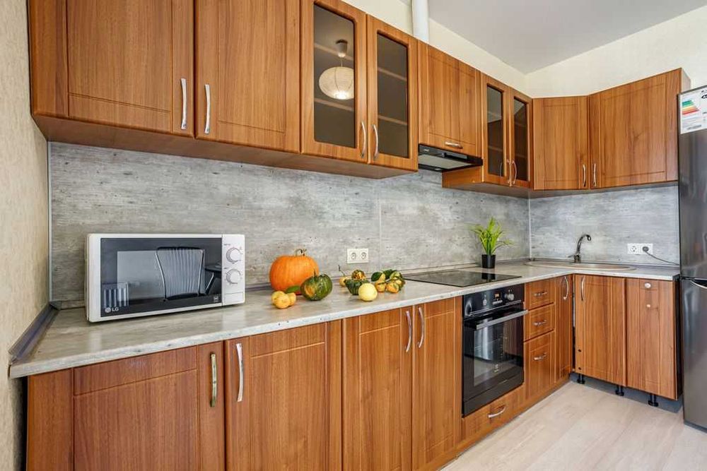 Уютная 1-ком. квартира - посуточно. Центр, Фестивальная. Подобово