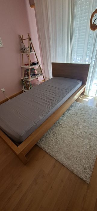 Cama ikea 90x200