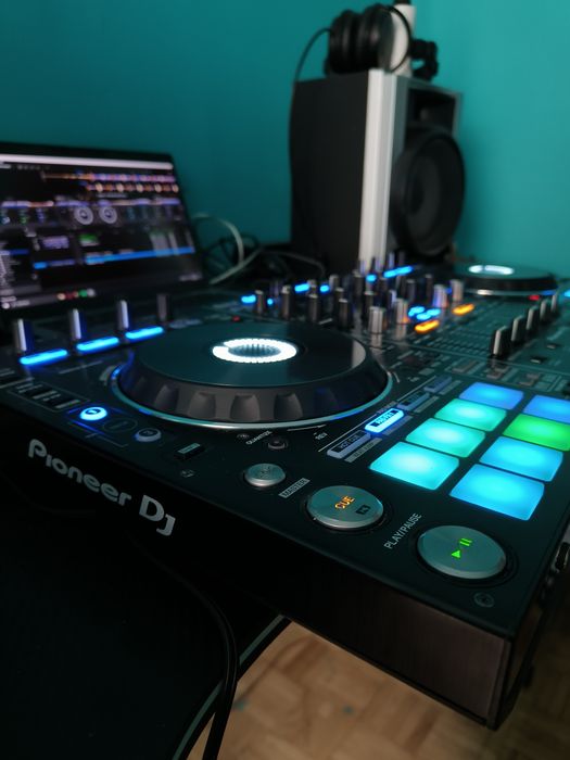 Pioneer DDJ-RX w stanie idealnym