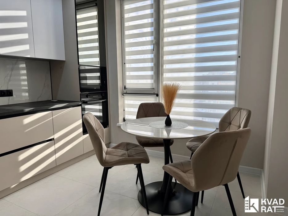 Перша здача ! 1км квартира біля ТЦ Велес