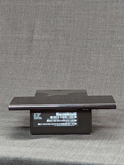 Оплата частинами 0% Samsung Galaxy S22 Ultra SM-S908B 12/256