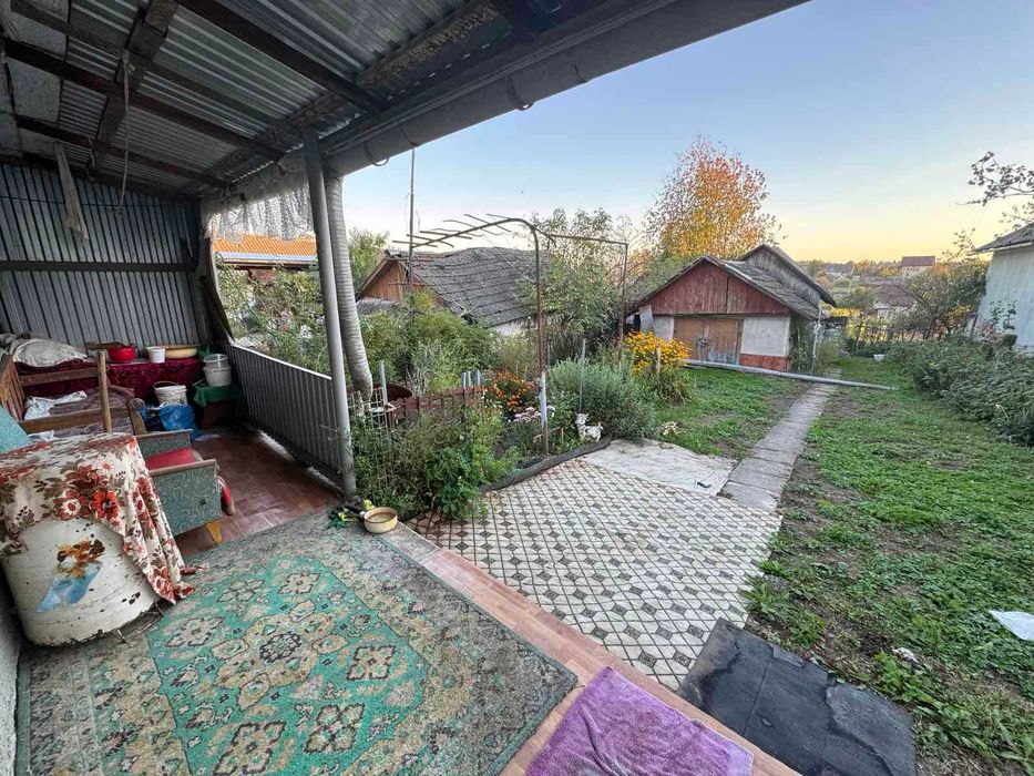 Продаж половини будинку з ділянкою в с. Довге, Дрогобицький р-н!