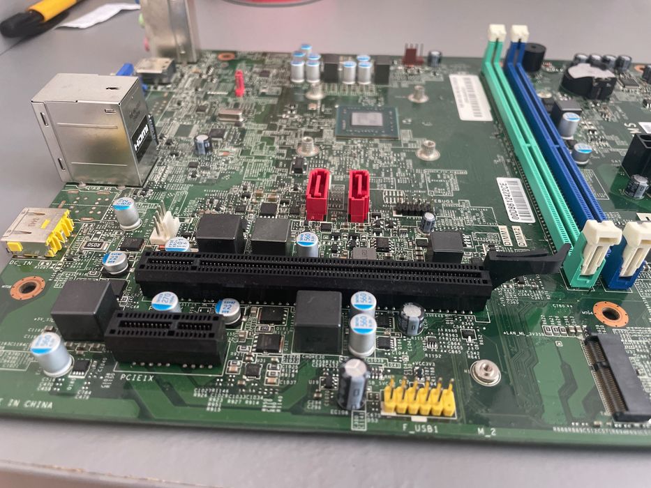 Motherboard Ideacentre com Processador integrado + dissipador e cooler