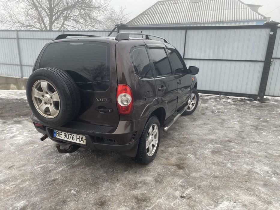 Шевроле Нива Бертон люксової комплектації