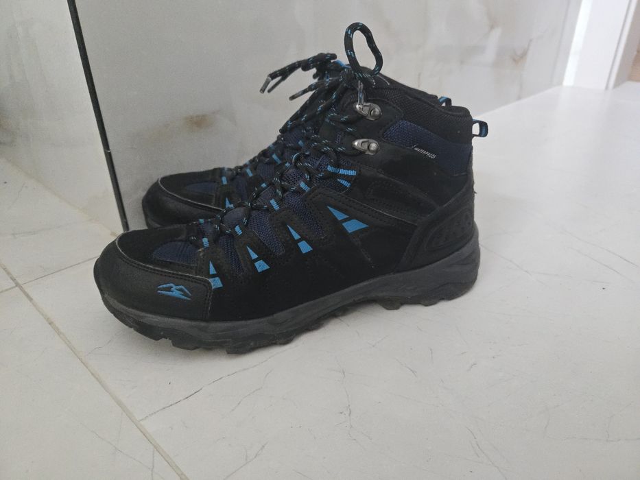 Buty górskie do trekkingu