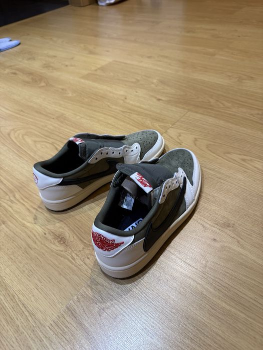 Travis Scott Medium Olive