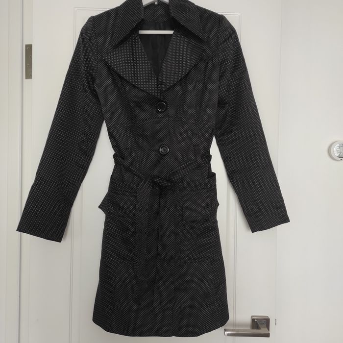 Плащ жіночий чорний у цяточки, р 42 -44