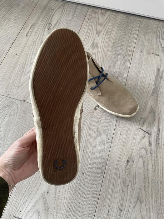 Beżowe trampki tenisowki