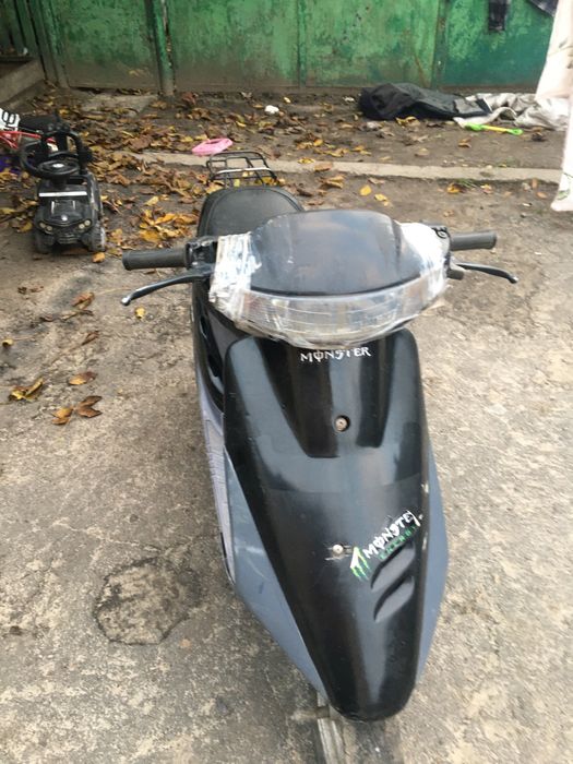 Продам хонда діо 27 тільки карбіратора помінять вроді їде норм,,,…..