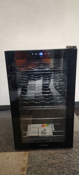 Lodówka do wina, winiarka  24But.  Klarstein   S-250