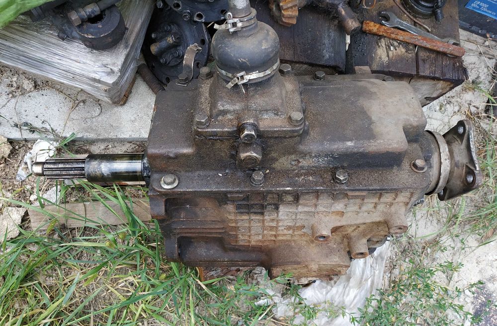 Редуктор ЗИЛ 130, коробка.